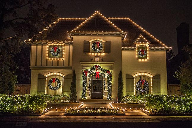 Residential Holiday Lighting